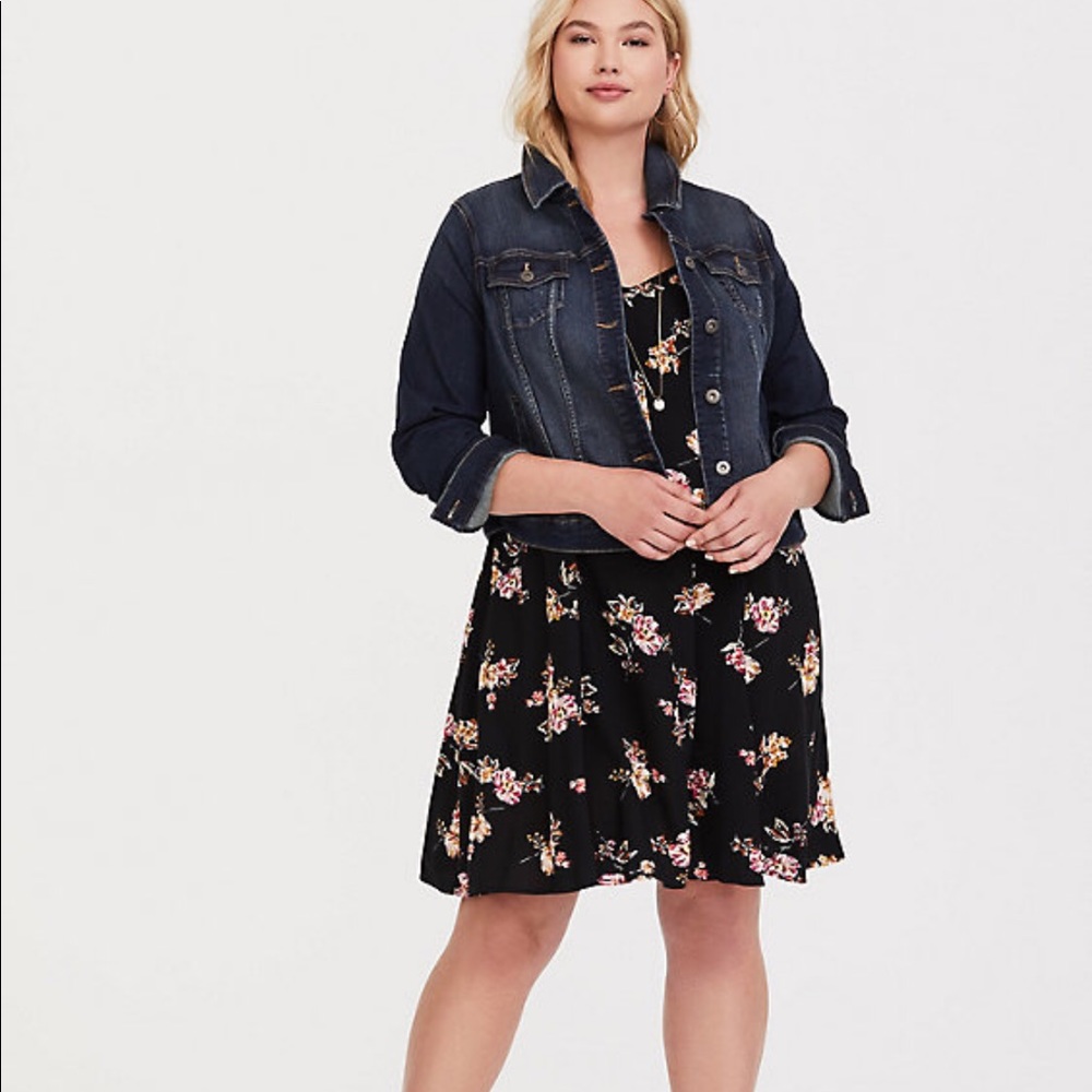 Torrid Black Floral Challis Trapeze Dress